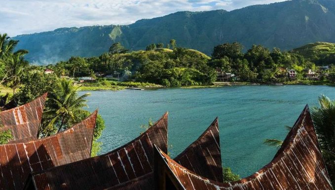 Medan Tour and Lake Toba: Unraveling Sumatra's Mysteries