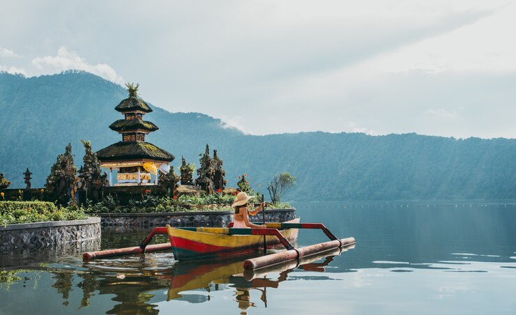 Explore the Unparalleled Natural Beauty of Lake Toba