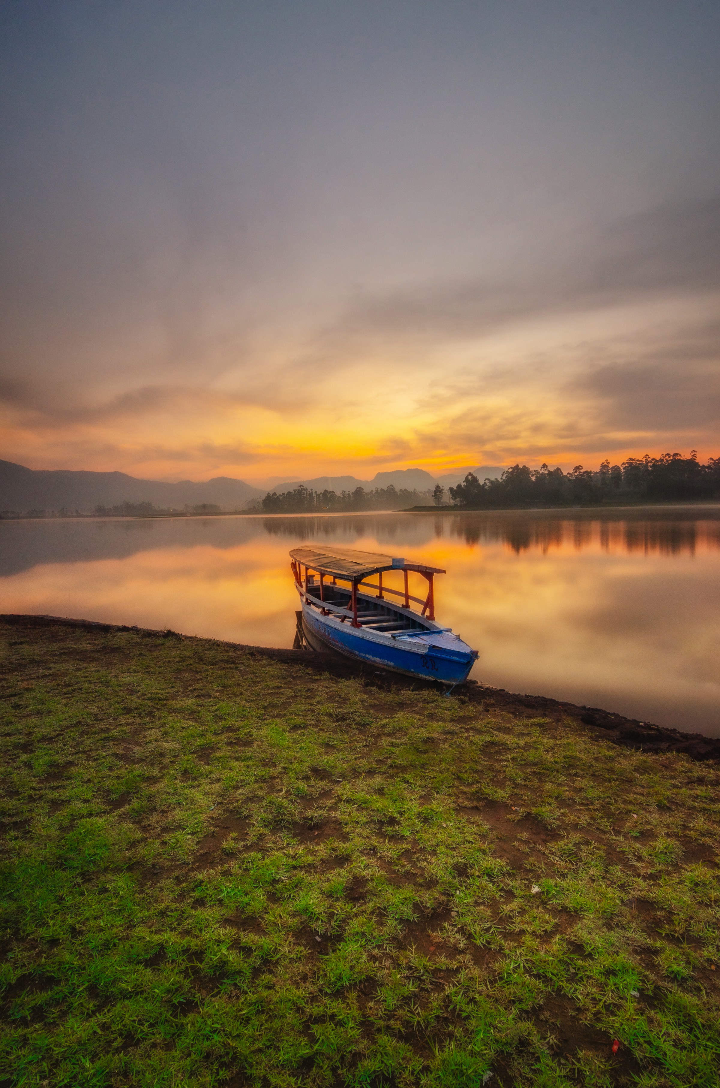 Capturing the Perfect Sunset on a Medan Tour and Lake Toba Tour
