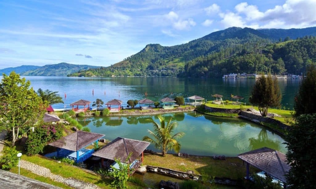 Medan Tour Explorer's Guide: Unlocking Sumatra's Beauty