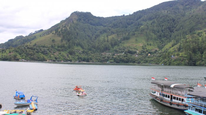 Discover the Beauty of Lake Toba in 3D2N