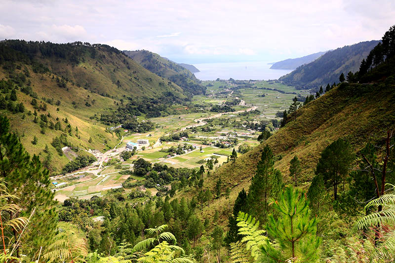 Lake Toba Eco-Tourism: Embracing Nature's Beauty in Sumatra