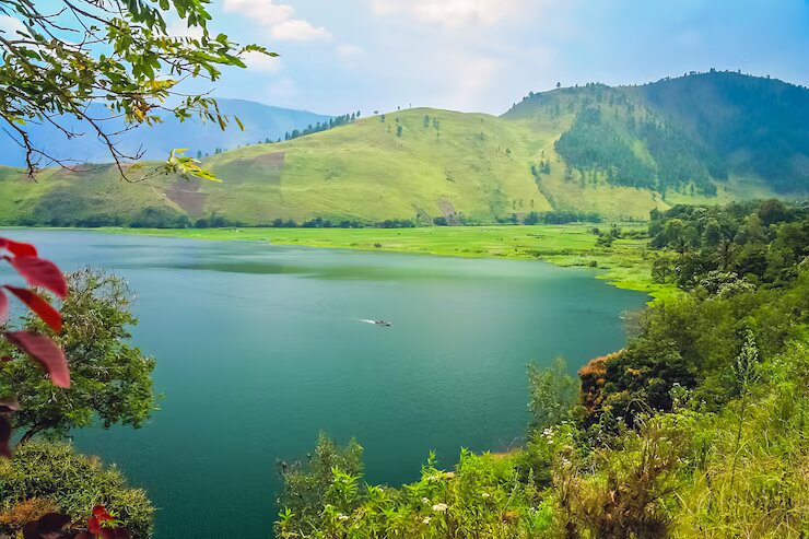 Discover the Unparalleled Beauty of Lake Toba and Medan with Tobatransporter.com