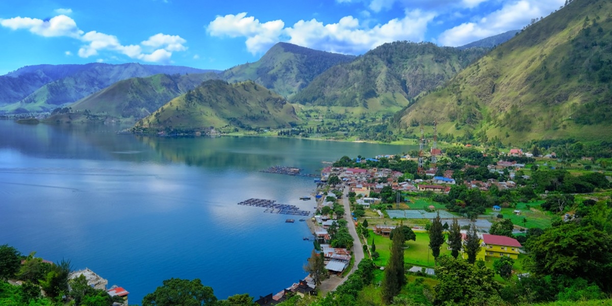 Jewel of Sumatra: Discovering the Wonders of Lake Toba Tour